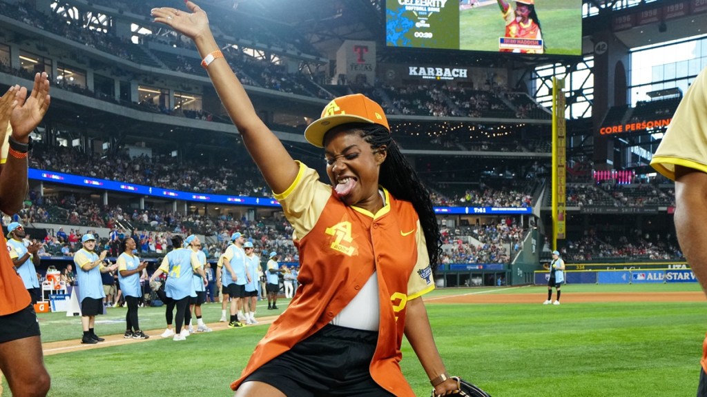 Tiffany Haddish Shows Off Her Dance Moves at Chris Brown Concert