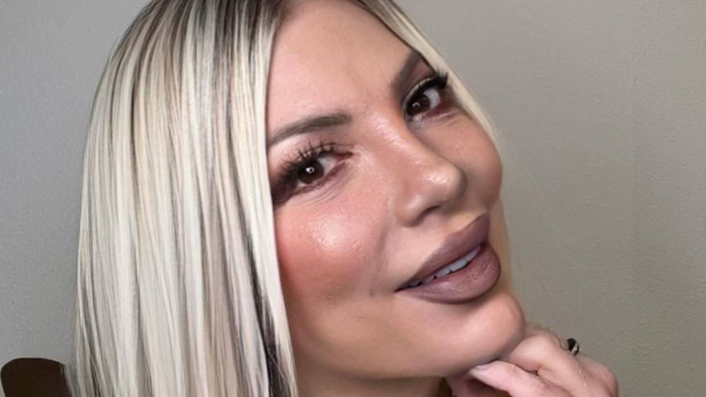 Tori Spelling Debuts New Haircut, Fans Say 'Looks Like Kris Jenner'