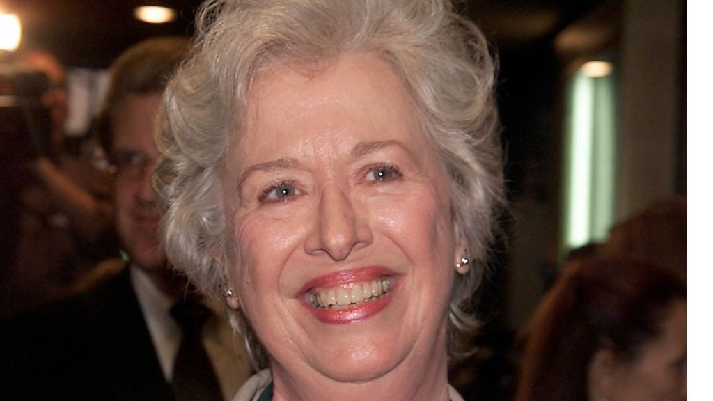 Polly Holliday of Alice & The Parent Trap Fame Dies at 88