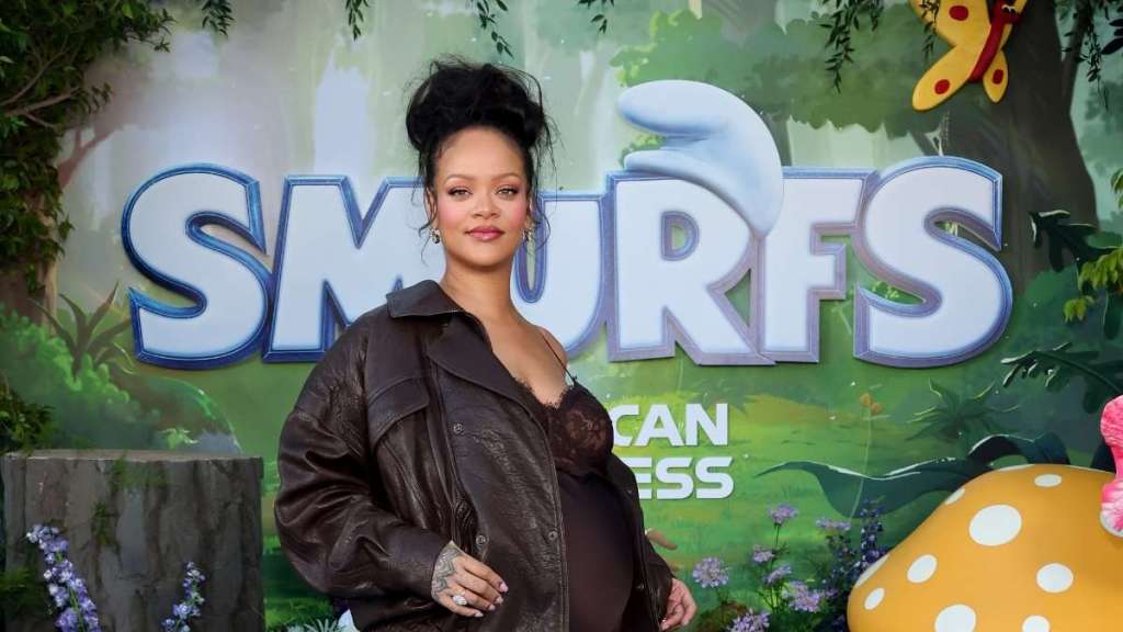 Rihanna’s First Photo With Newborn Girl Has Fans Deciding on Baby’s Nicknames