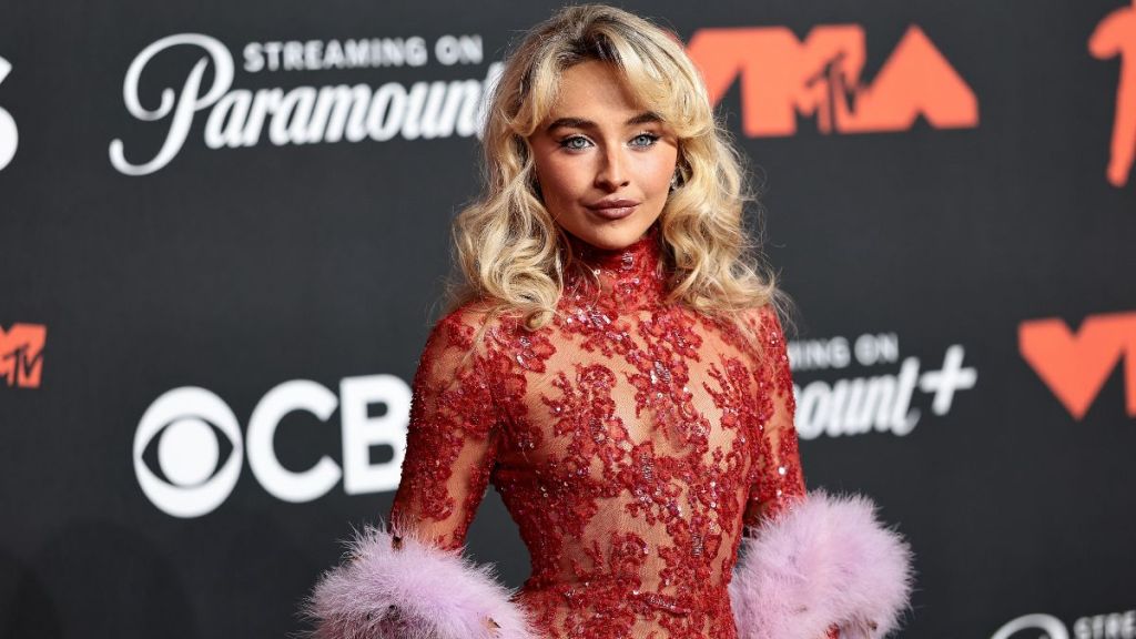 Sabrina Carpenter’s See-Through Lace Gown at VMAs 2025 Proves She Has the Ultimate Taste