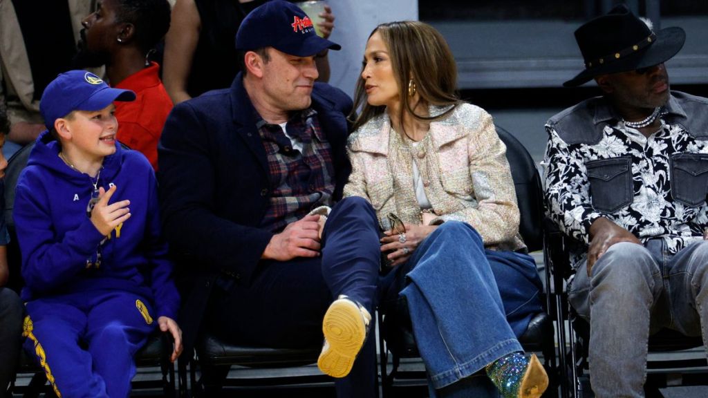 Jennifer Lopez & Ben Affleck's Kids 'Still Really Close' Despite Couple's Divorce, Source Claims