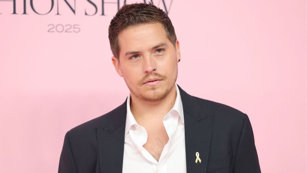 Dylan Sprouse Jokes About Tucking His 'FUPA' at VSFS