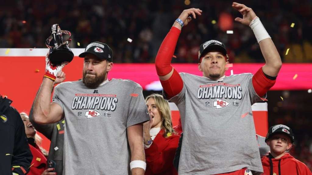 Chiefs' Patrick Mahomes Thinks Travis Kelce's 'Still Got It' After Viral NBA Comment