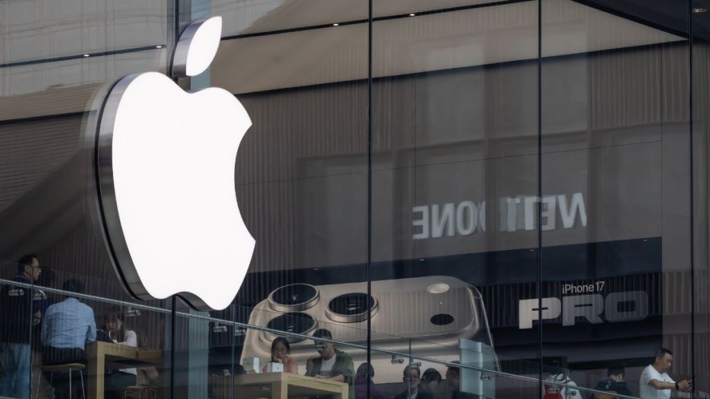 Apple Class Action Lawsuit Could Pay Users $2 Billion