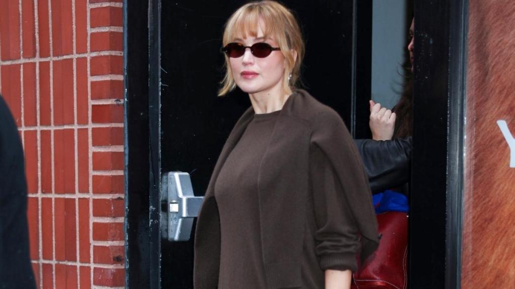 Jennifer Lawrence Rocks Comfy Fit for New York Store Opening