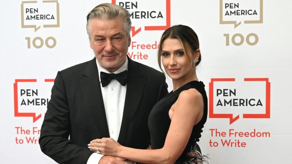 Alec Baldwin with wife