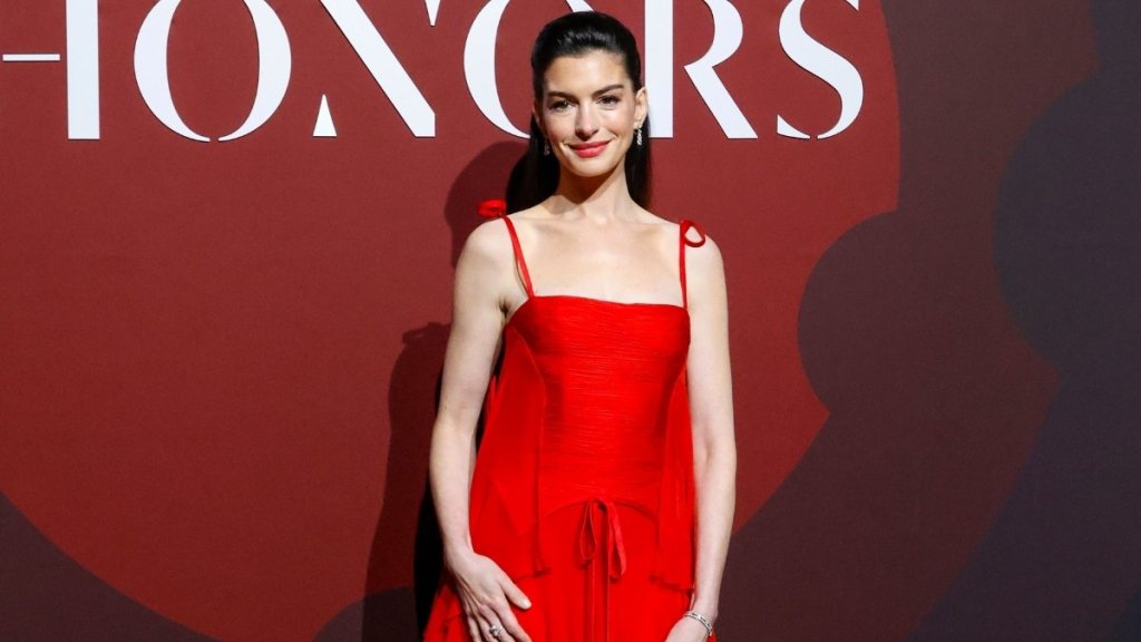 Anne Hathaway Looks 'Absolutely Stunning' in Red Gown