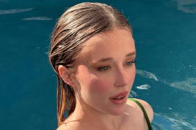 Duda Reis Wearing Green Bikini in Pool Will Make You Look Twice