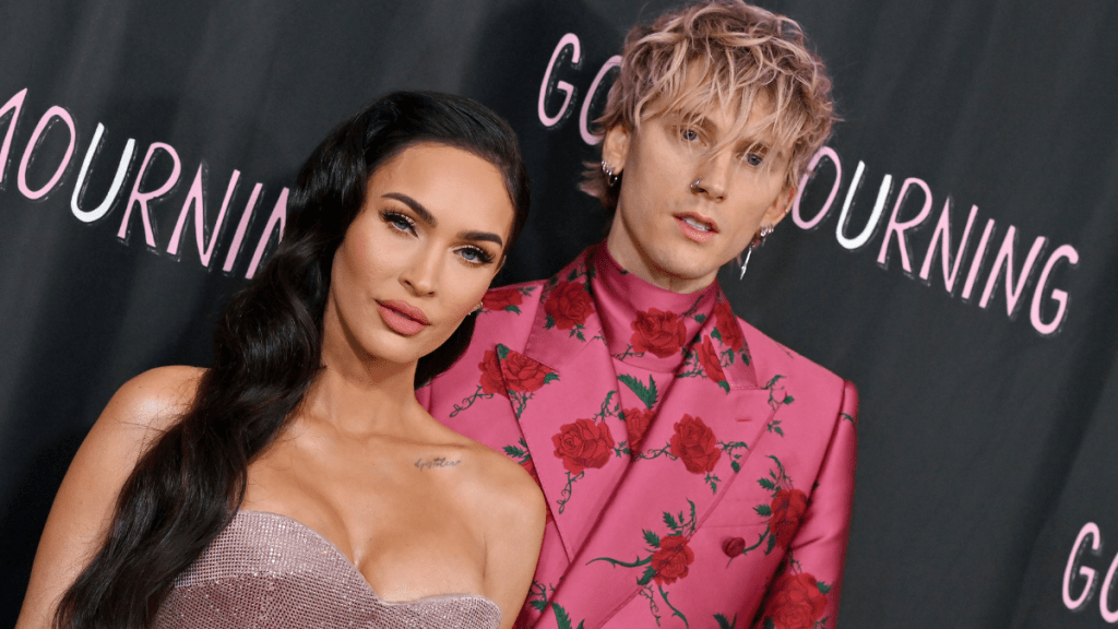 Megan Fox & Machine Gun Kelly ‘Act Like a Couple’ — Source