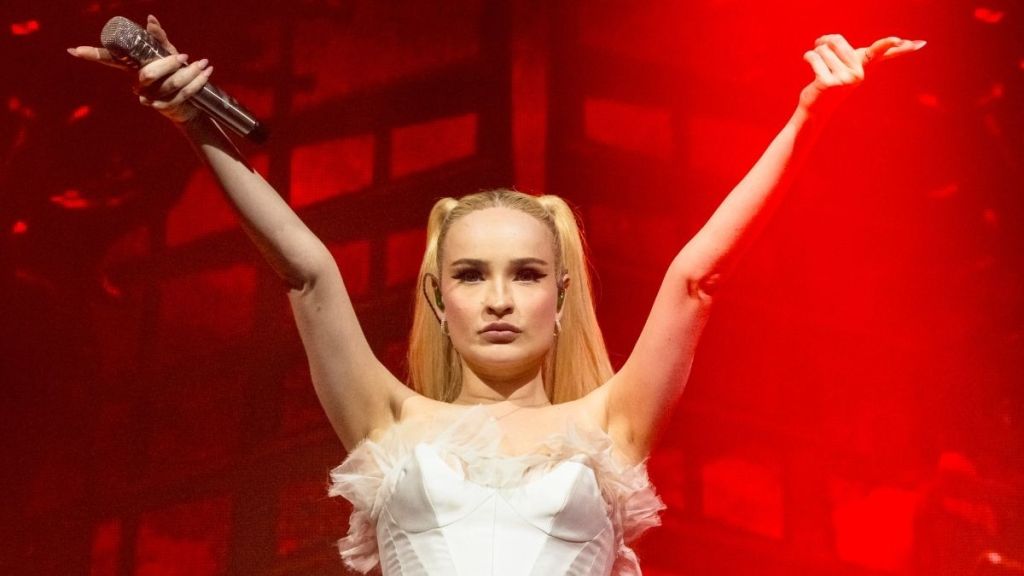 Kim Petras' Sucker Punch Costume Is So on Point