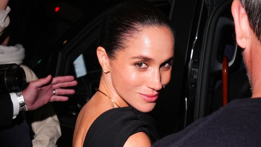 Meghan Markle's Blender Holding Skill Has Royals Mocking Her, Says Source
