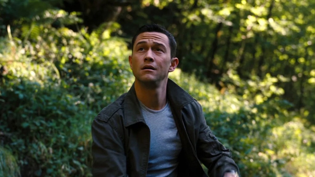Joseph Gordon-Levitt Calls Out Meta AI for ‘Getting Sexual With Underage Users’ 