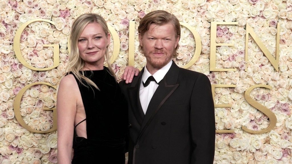 Kirsten Dunst on How She Navigates Parenthood When Jesse Plemons Is Away