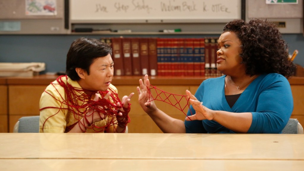 Community's Yvette Nicole Brown & Ken Jeong Reunite Ahead of Reunion Movie