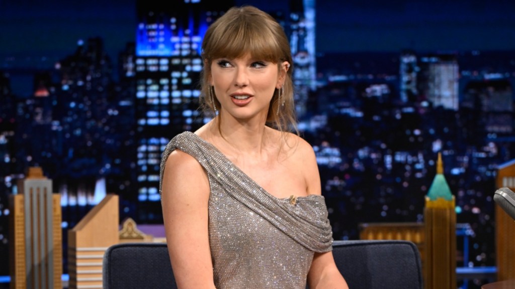 Taylor Swift Looks 'Absolutely Radiant' in Sequin Mini-Dress For Jimmy Fallon
