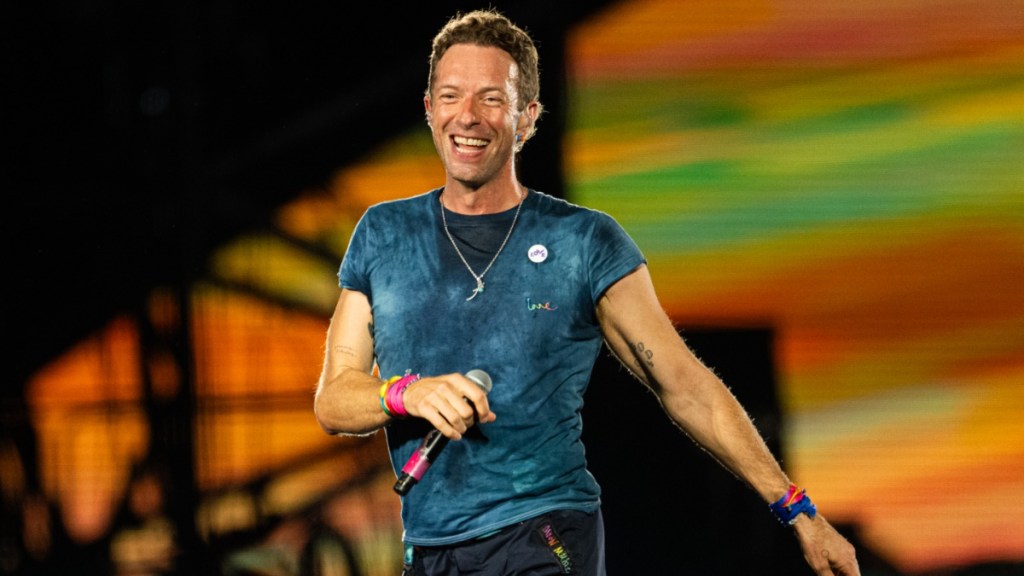 Chris Martin Can't Date Sophie Turner Without Gwyneth Paltrow's Approval — Insider