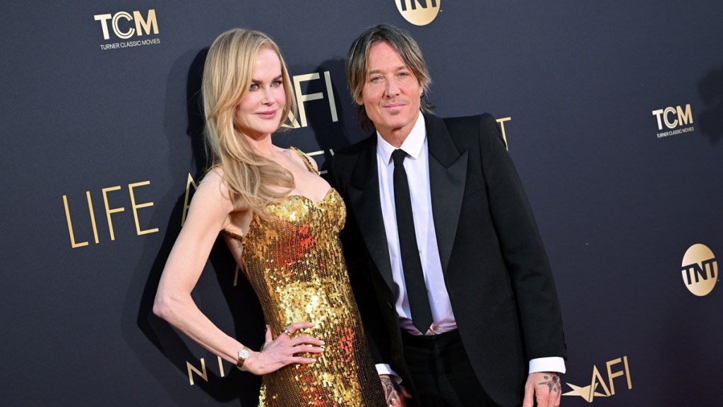 Newly Single Nicole Kidman Spotted Without Ring Amid Keith Urban Divorce 