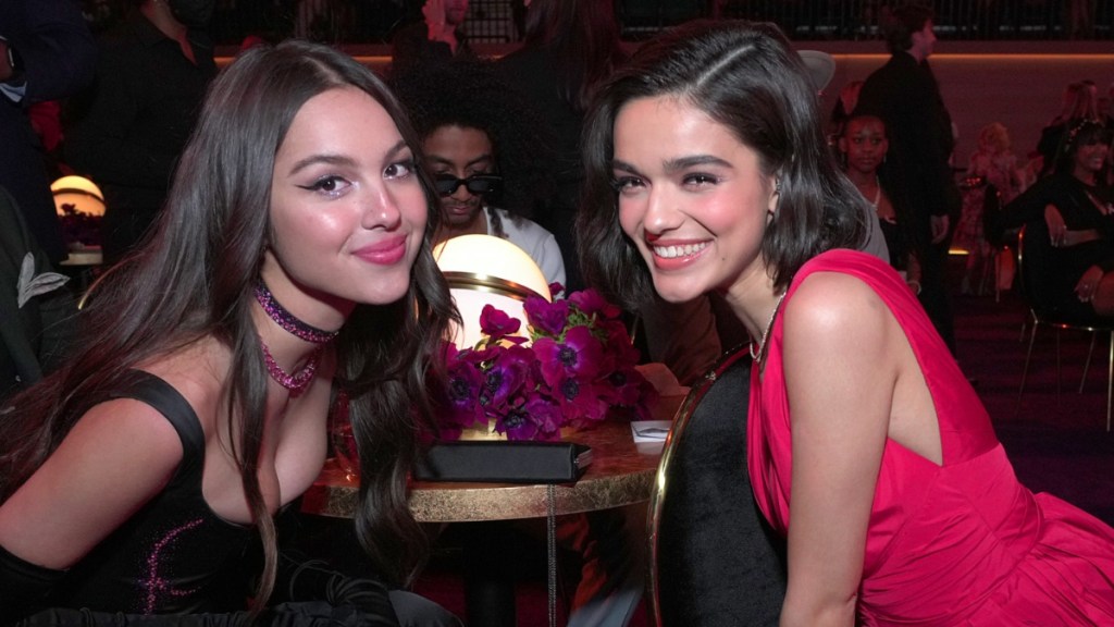 Rachel Zegler & Olivia Rodrigo Photo Has Fans Asking 'Collab When?'