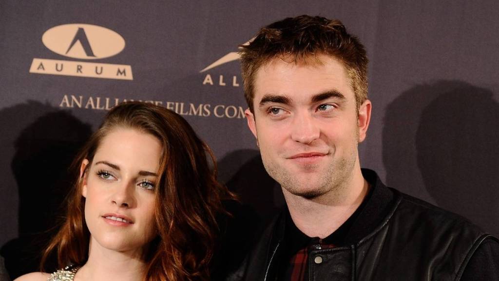 Robert Pattinson and Kristen Stewart