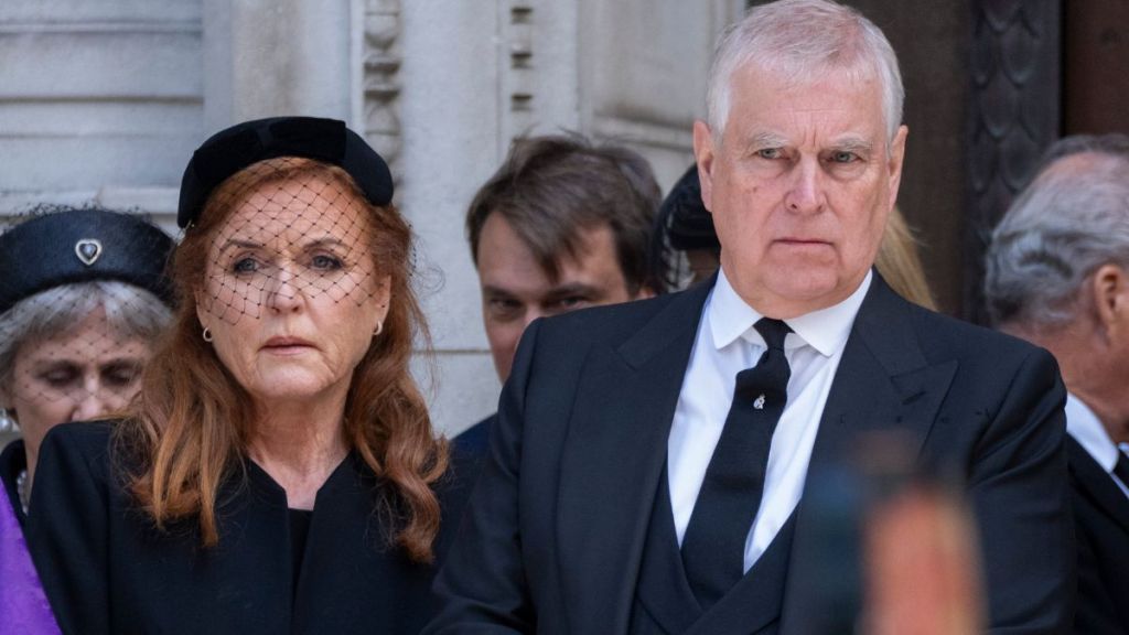 ‘Bereft’ Sarah Ferguson Has Nowhere To Go Amid Exit From Home — Source