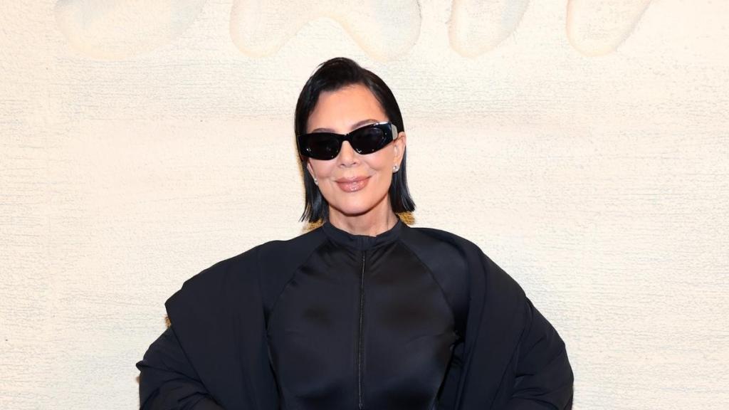 Kris Jenner Looks Unrecognizable in New Hair Color Amid Kim Kardashian's Pixie Cut