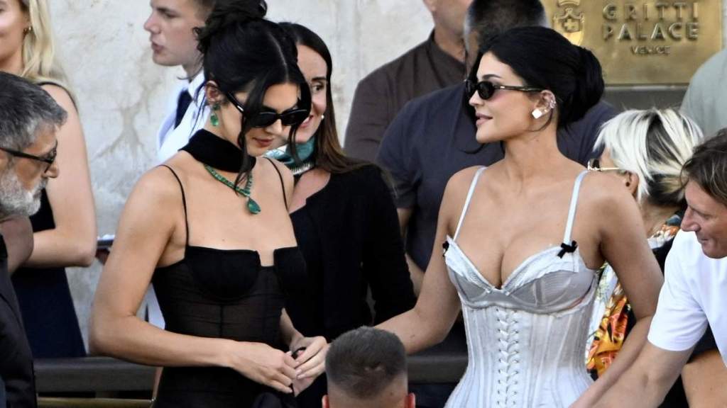 Kylie Jenner Steals Hearts As She Fixes Kendall Jenner's Sheer Dress
