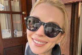 Lindsay Lohan Wows Fans With Sunglasses Selfie