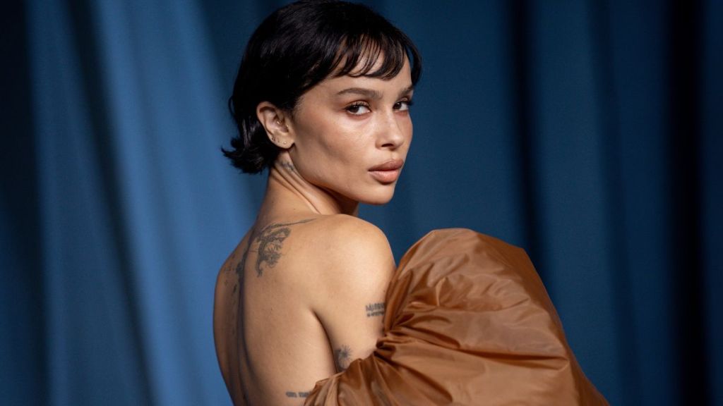 Zoe Kravitz Unveils Dramatic Haircut Like Kim Kardashian