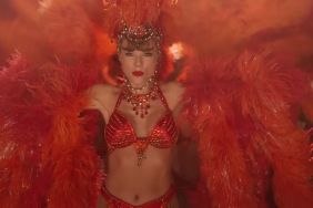 Taylor Swift Transforms Into Showgirl in BTS Image for 'The Fate of Ophelia'