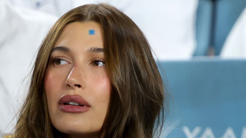Hailey Bieber's 'Face Card Is Truly Insane' During Dodgers Game, Fans Say