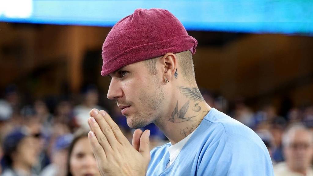 Justin Bieber Fans Slam Selena Gomez Over Brand Attending Same Game