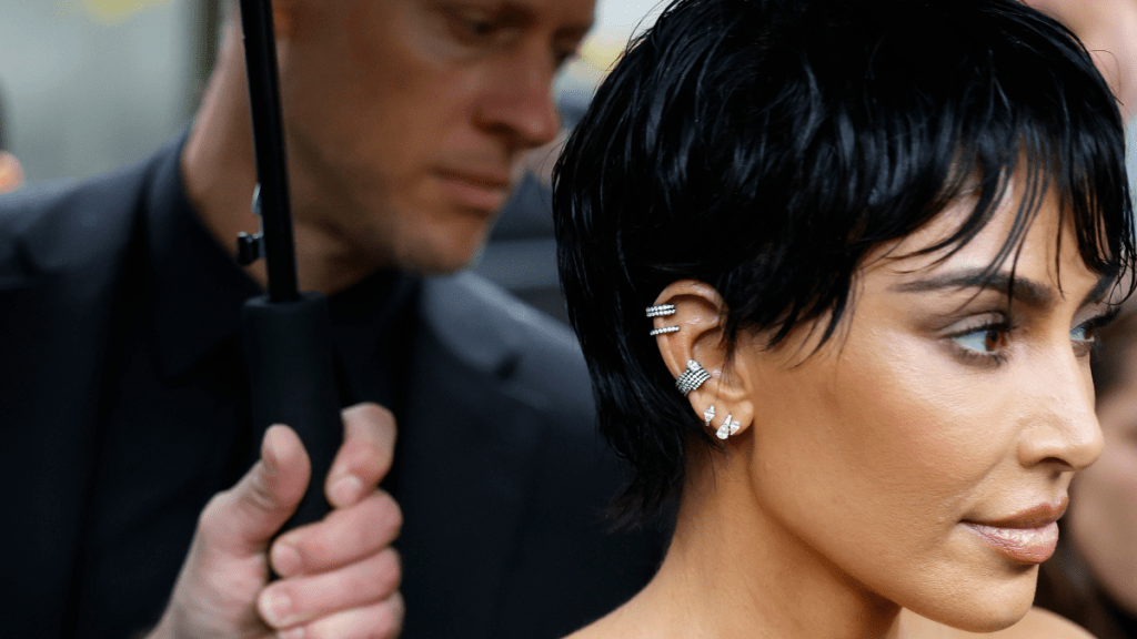 Kim Kardashian pixie cut