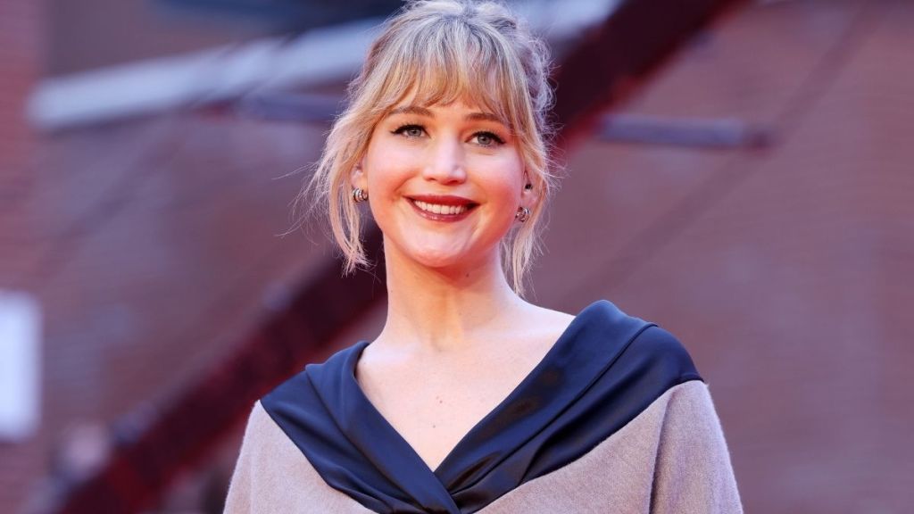 Jennifer Lawrence on Why Ariana Grande's SNL Parody Was 'Spot-On'