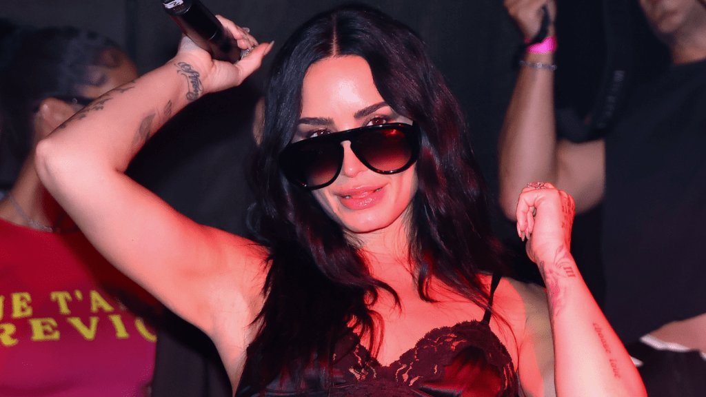Demi Lovato Nylon party