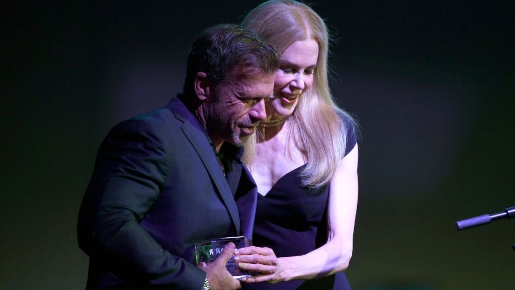 Nicole Kidman Wears Black Dress With Bold Neckline in First Appearance Amid Divorce