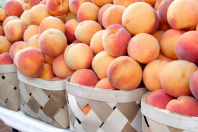 Peach Recall White Yellow Peaches Listeria Moonlight Kroger