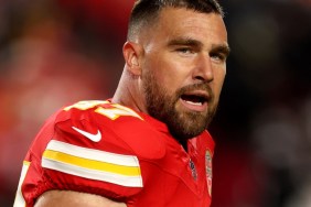 travis kelce anthem chiefs game