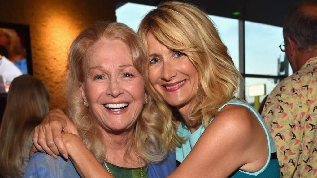 Laura Dern Confirms Mother Diane Ladd's Death at 89