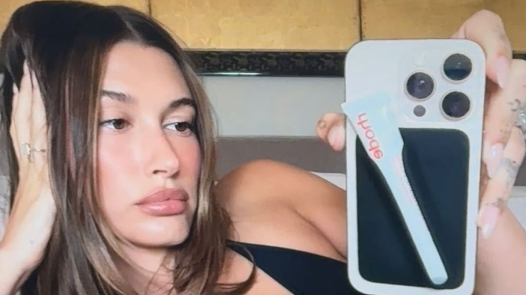 Hailey Bieber's Green Two-Piece Bikini Look Is Impossible to Ignore