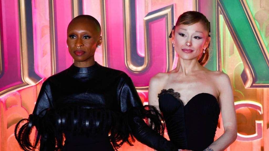 Ariana Grande and Cynthia Erivo