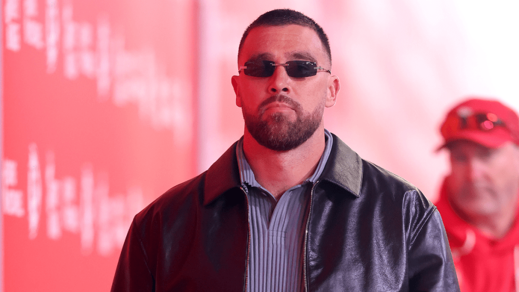 Travis Kelce Gets Stamp of Approval From Taylor Swift's Mom