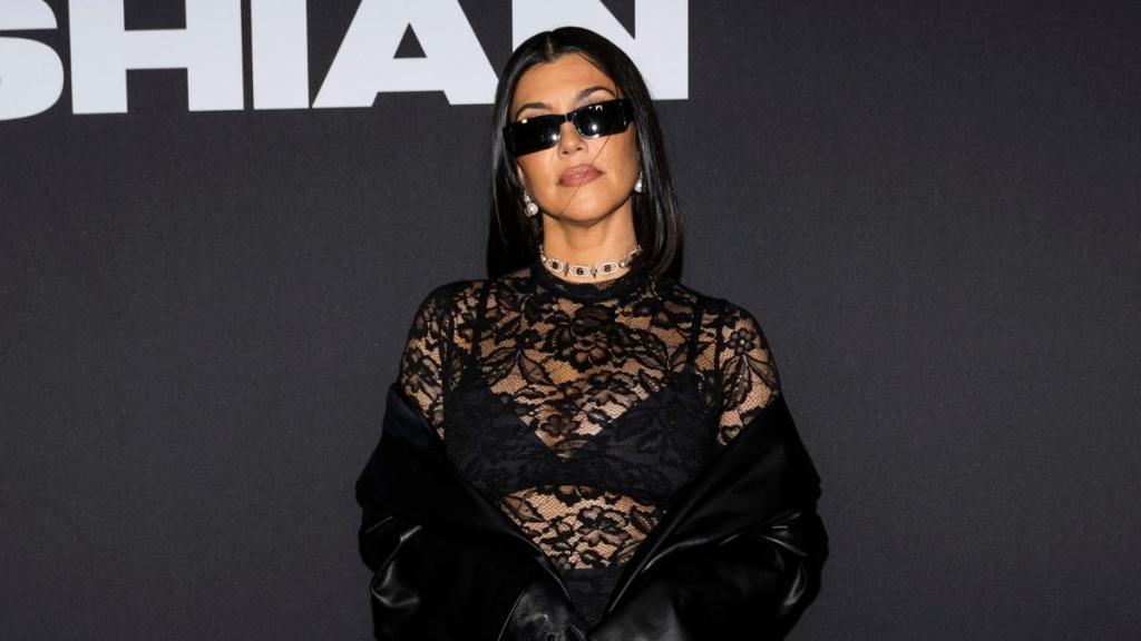Photos: Kourtney Kardashian's LBD Has Oh-So-Bold Cutouts