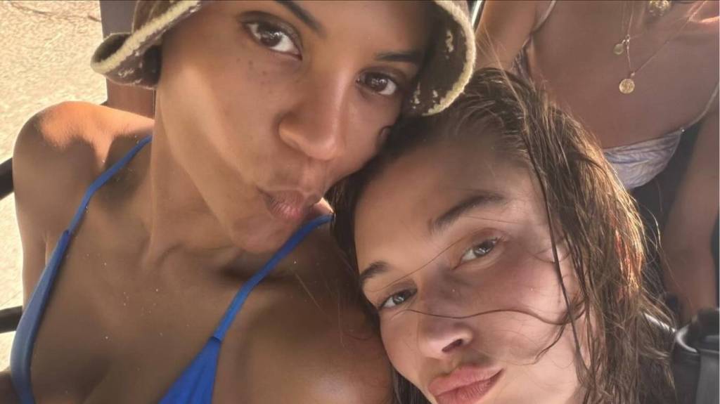 Hailey Bieber & Kendall Jenner