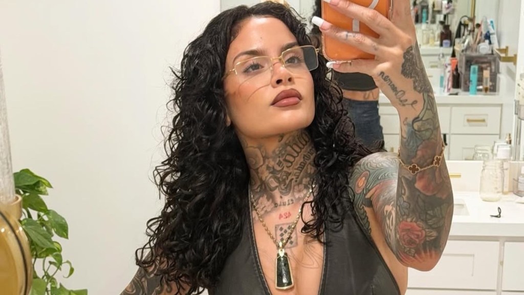 Kehlani Showcases Her Toned Abs in Bold Top