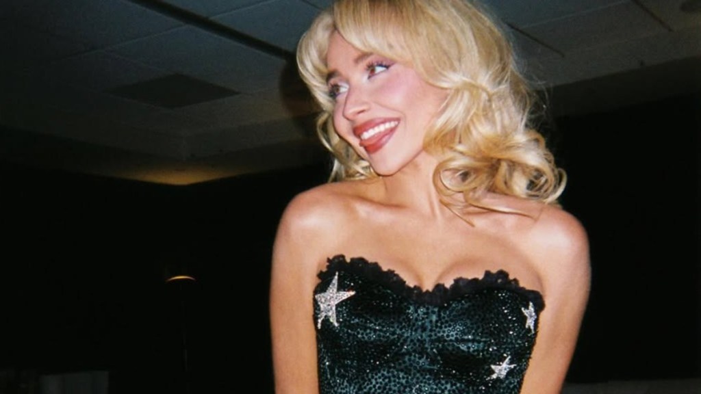 Sabrina Carpenter Is 'Coolest Girl' in Hollywood Bodysuit