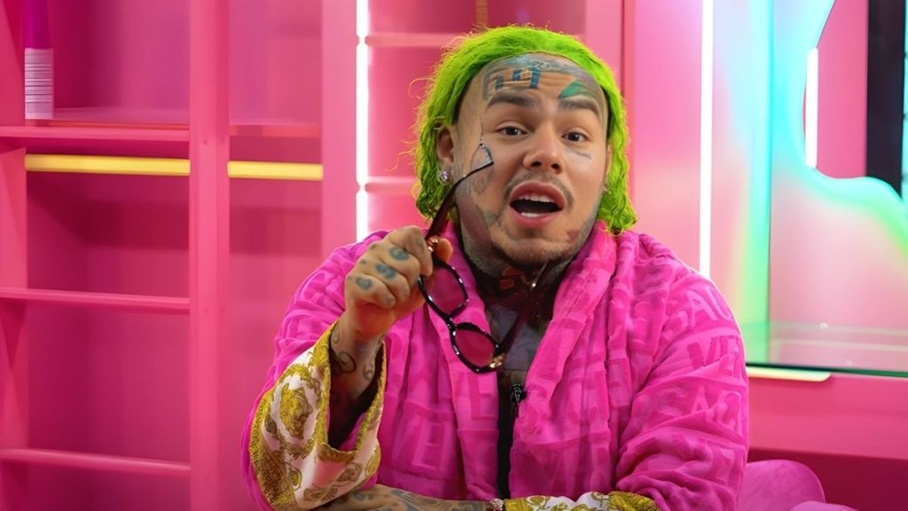 6ix9ine Reveals His ‘F***, Marry, Kill’ Picks Among Top Rappers