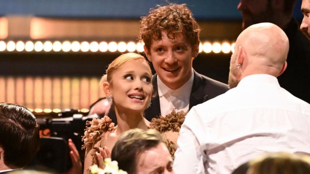 Ariana Grande, Ethan Slater