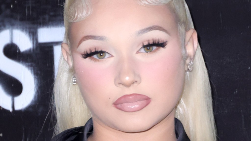 alabama barker mini dress travis kelce ex