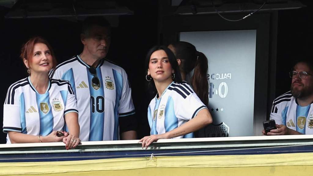 Dua Lipa Rocks Argentina Jersey, Football Fans Say: ‘She Has Good Taste'